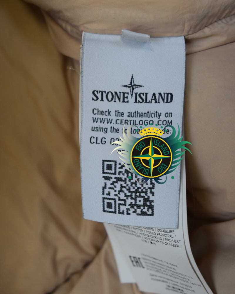 Stone Island Lino Resinato Down TC Jacket Pink/Blue detail view