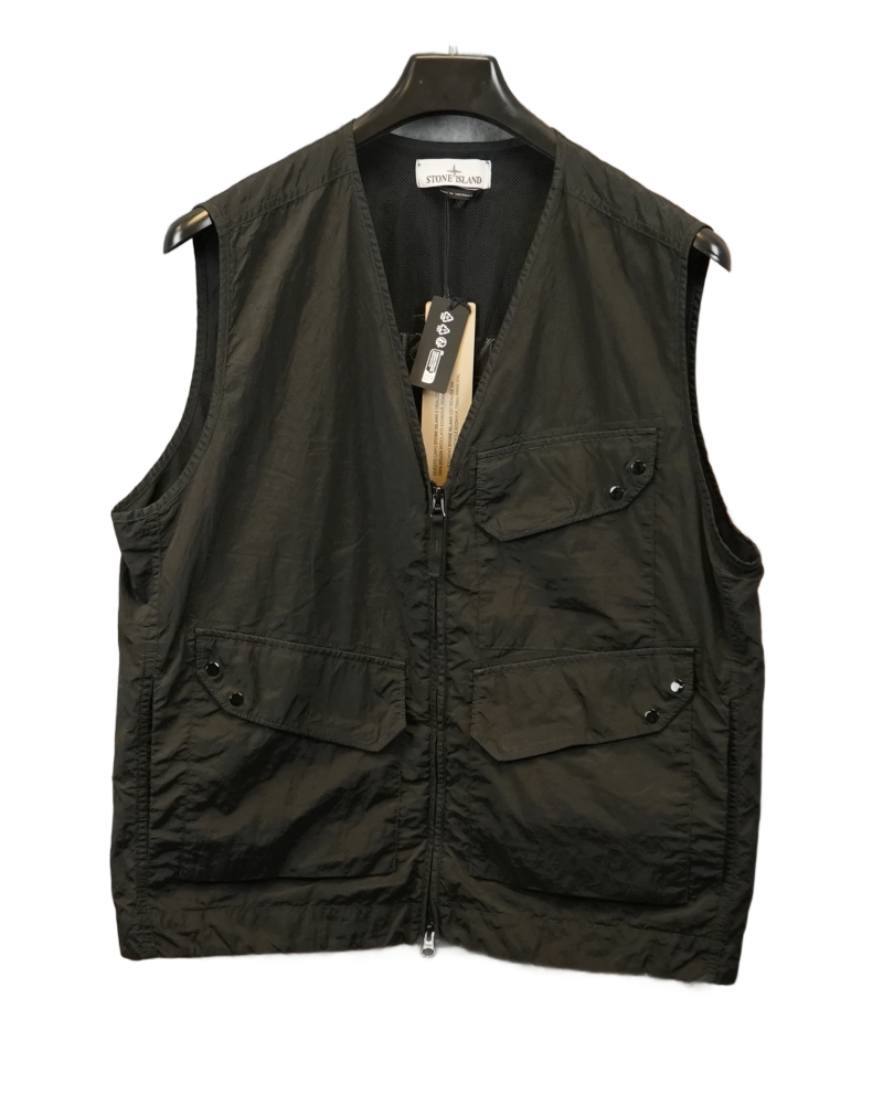 Stone Island Famiglia Gilet Black front view