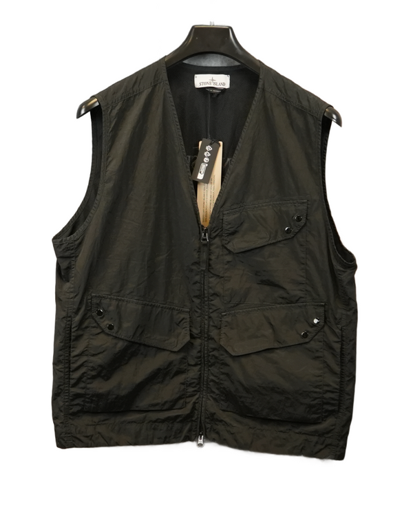 Stone Island Famiglia Gilet Black front view