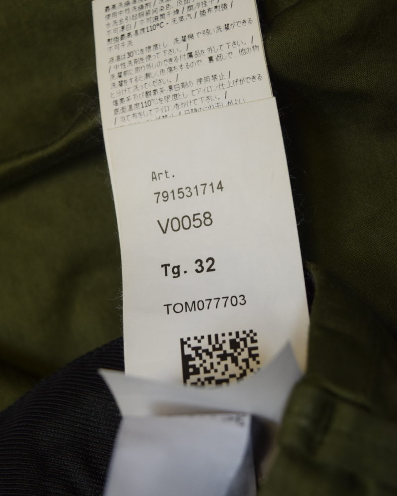 Stone Island Cargos Military Green detail view