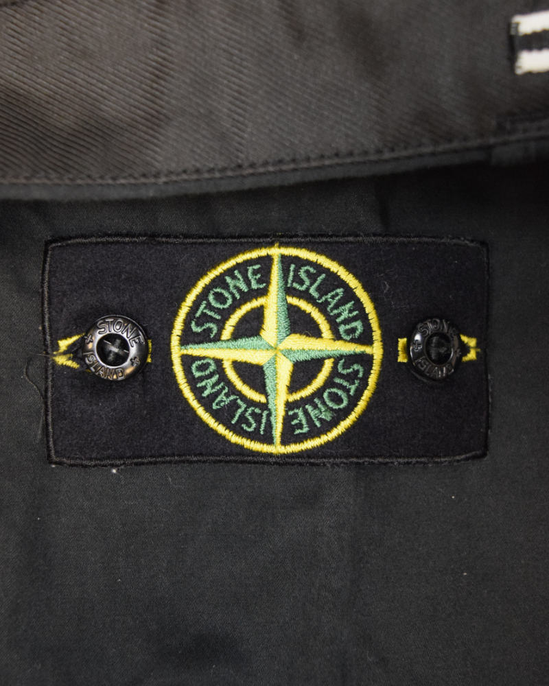 2214 Stone Island Cargos Black detail view