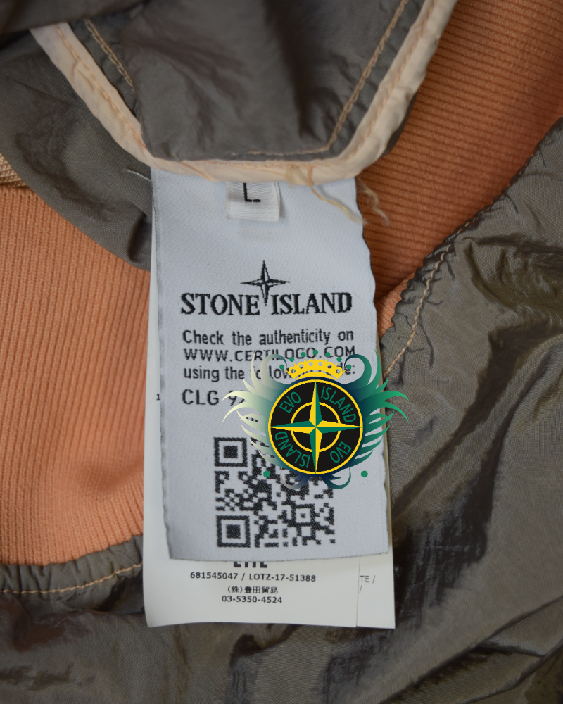 Stone Island Nylon Metal Watro Grey/Salmon detail view