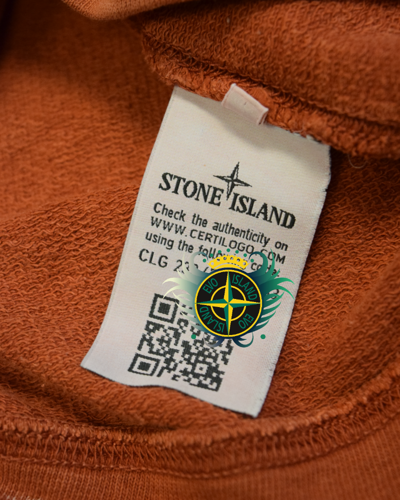 stone island Crewneck Sweatshirt red detail view