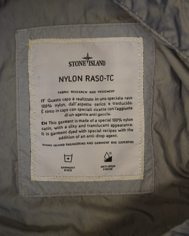 Stone Island Nylon Raso-TC Gilet Silver/Blue detail view