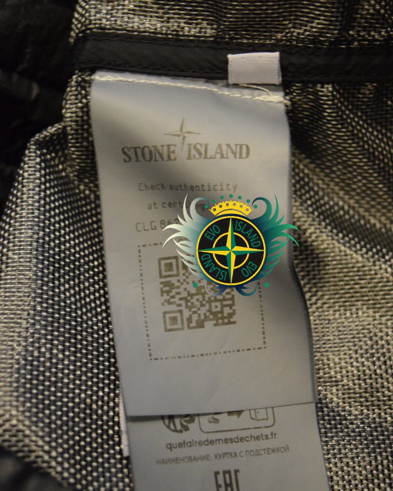 Stone Island Glass Cover TC Black detail view