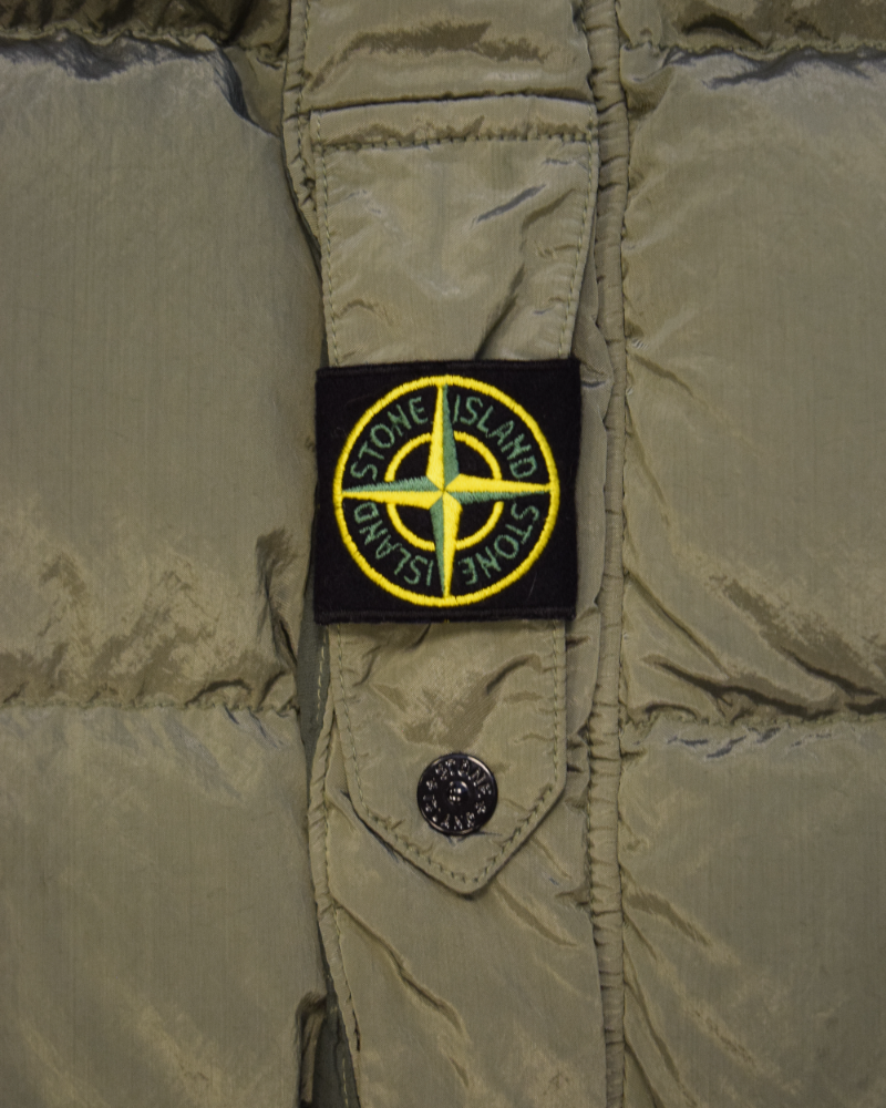 Stone Island Nylon Metal Centre Badge Gilet  Green detail view