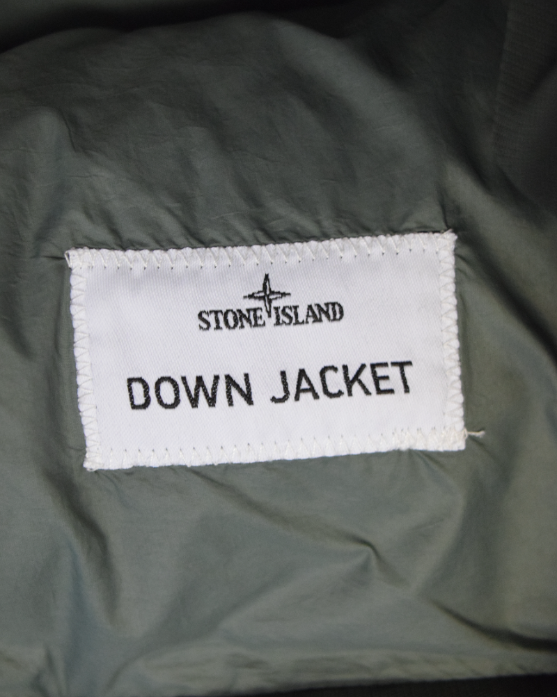 Stone Island Nylon Metal Centre Badge Gilet  Green detail view