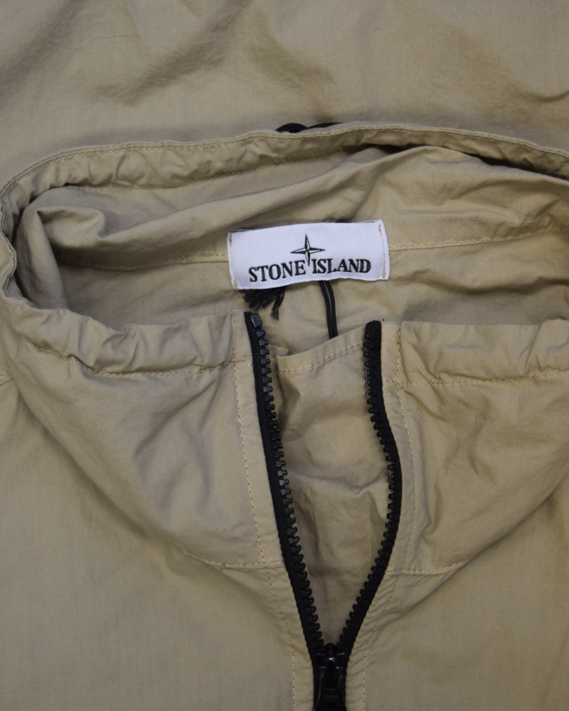 Stone Island 1/4 Zip Smock Beige detail view