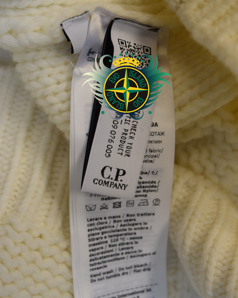 C.P. Company Full Zip Knit Hoodie Cream detail view