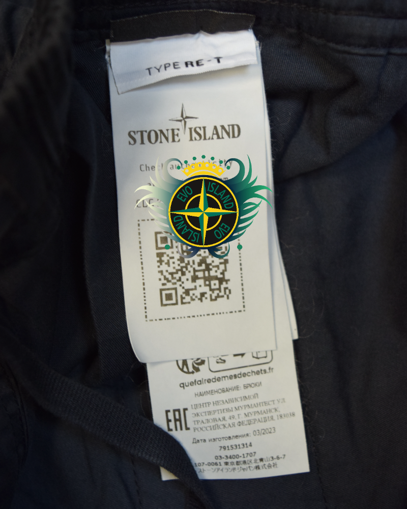 Stone Island Cuffed Cargos Navy detail view