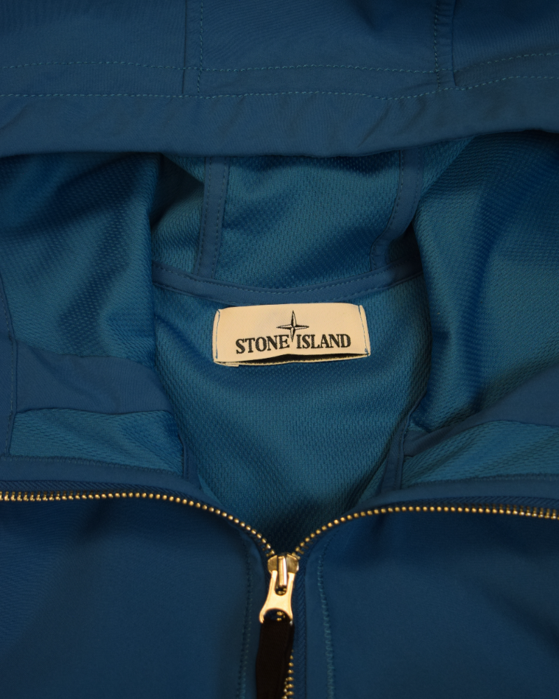 Stone Island Light Soft Shell R Blue detail view