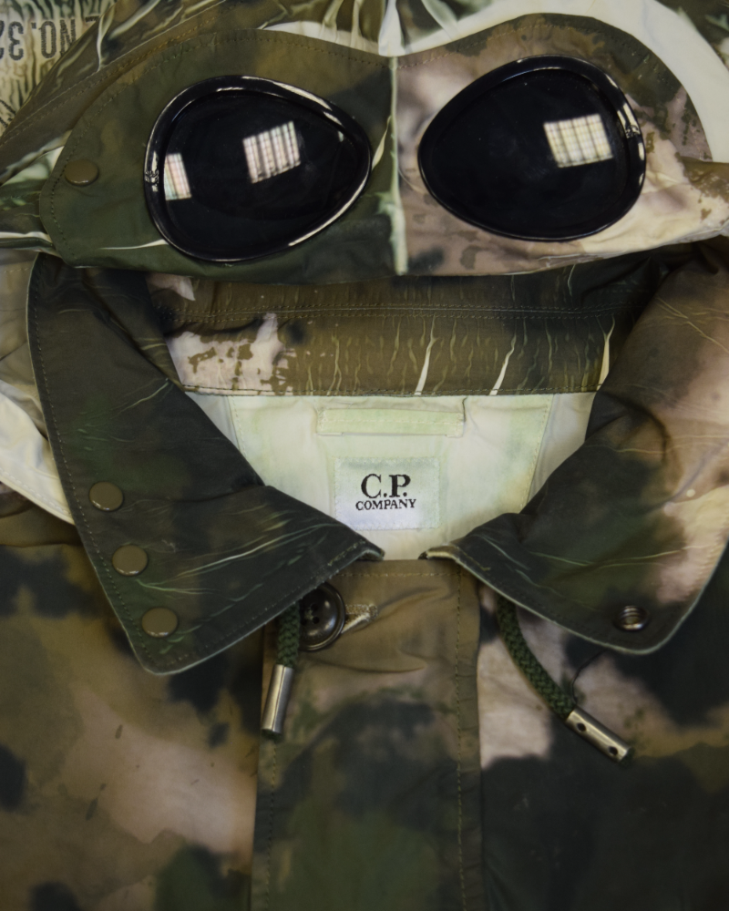 C.P. Company Tracery Process Woodland Pattern Goggle Jacket Green detail view