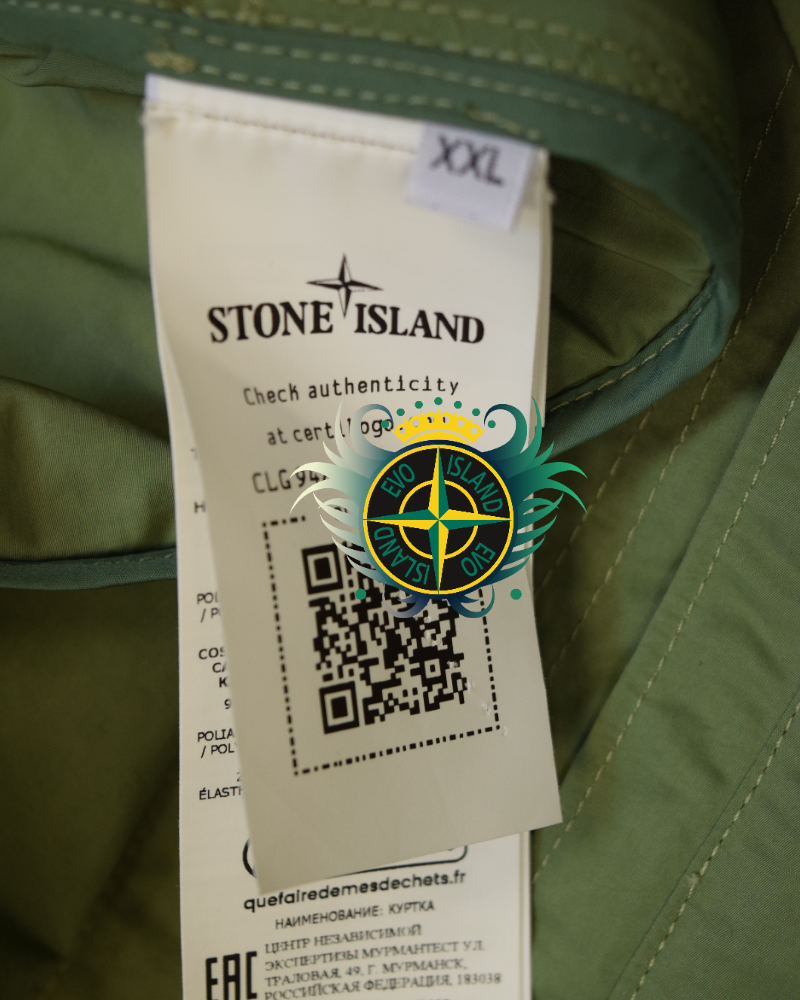 Stone island Hyper Dense Nylon Raso Green detail view