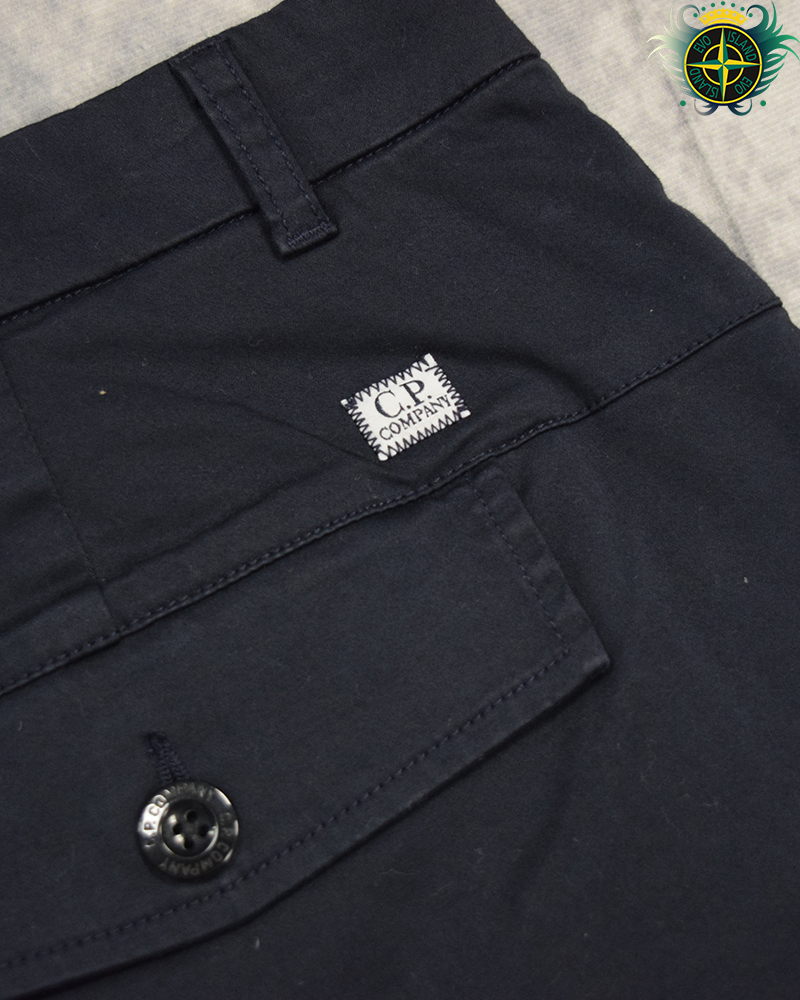 C.P Company Cargo Shorts Navy Blue - L