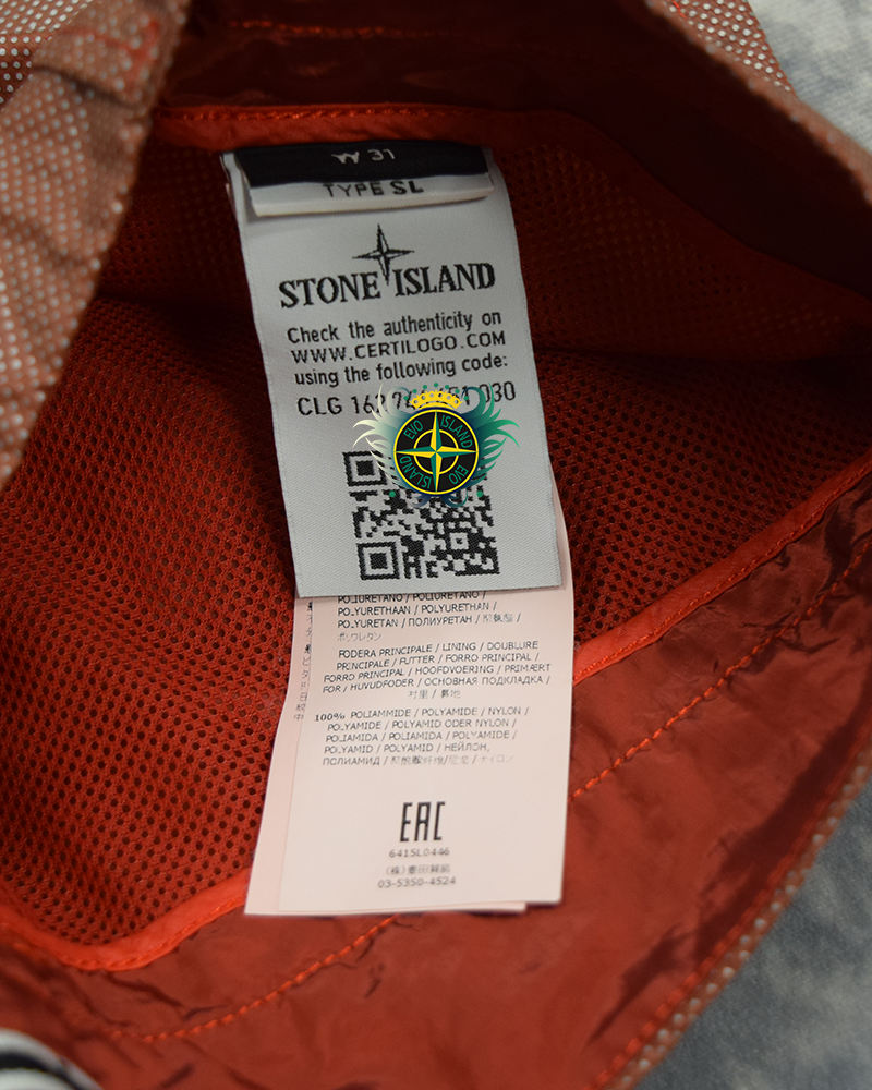 Stone Island Pixel Reflective Shorts Red - 31/SL