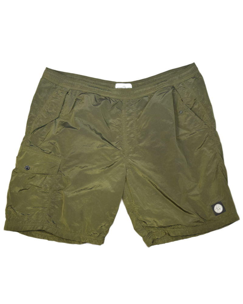 Stone Island Nylon Metal Patch Project Cargo Bermuda shorts Green front view