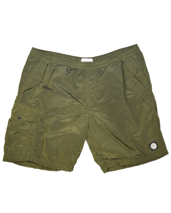 Stone Island Nylon Metal Patch Project Cargo Bermuda shorts Green front view