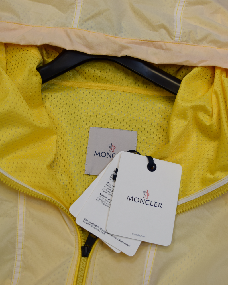 moncler Doi 2 Tone Hooded Lightweight Jacket white/yellow detail view