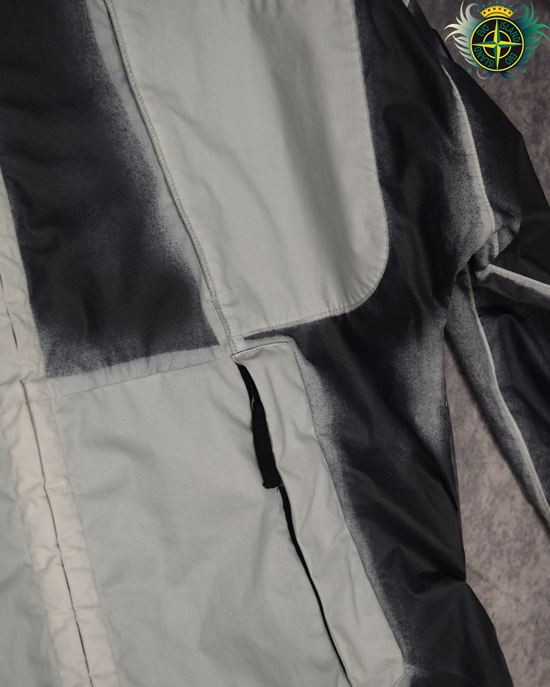 Stone Island Hand Sprayed Mussola Gommata TC Jacket Black/White - L