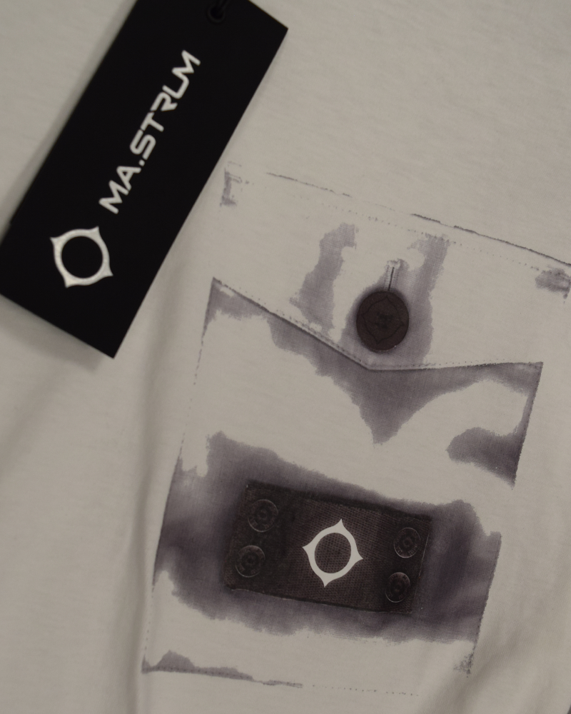MA. Strum Chest Pocket Print T-Shirt White - MED