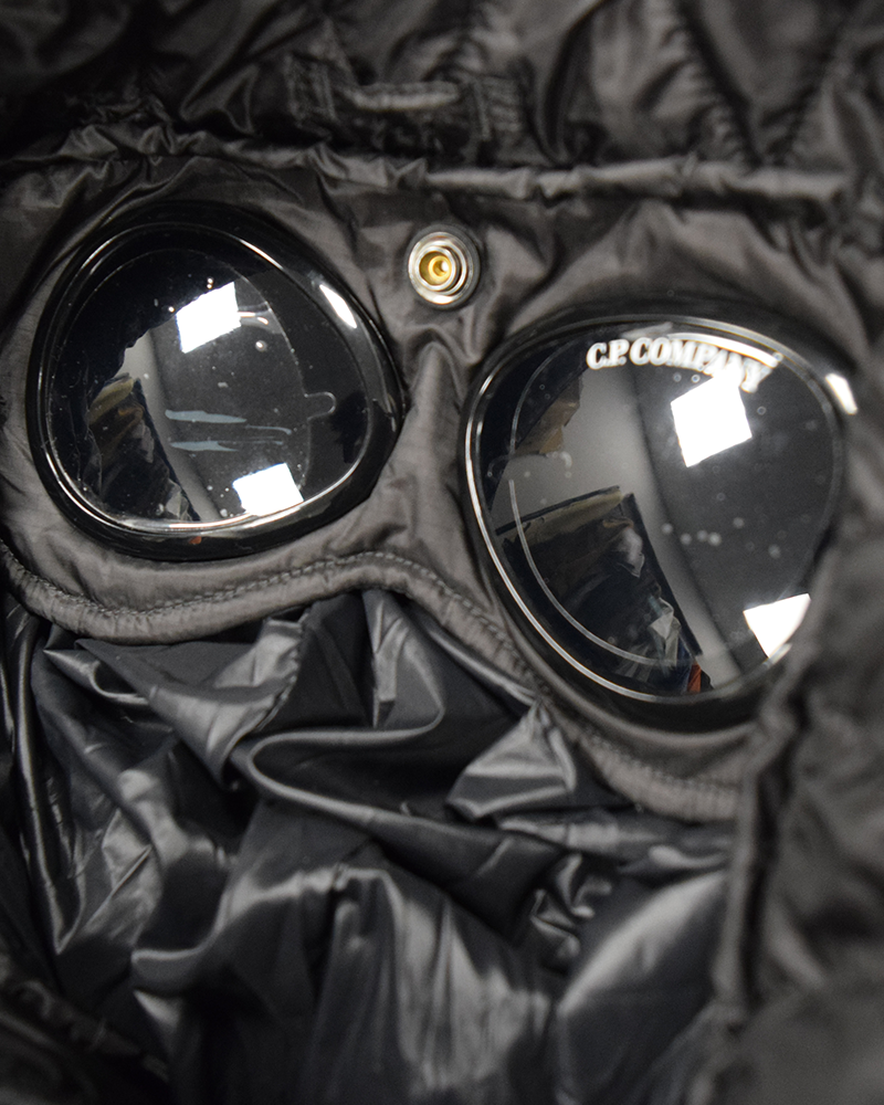 C.P Company D.D. Shell Goggle Jacket Black