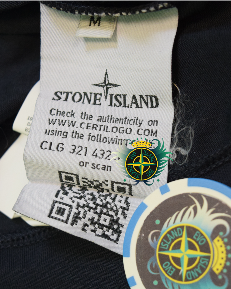 Stone Island Compass Patch T-Shirt Black detail view