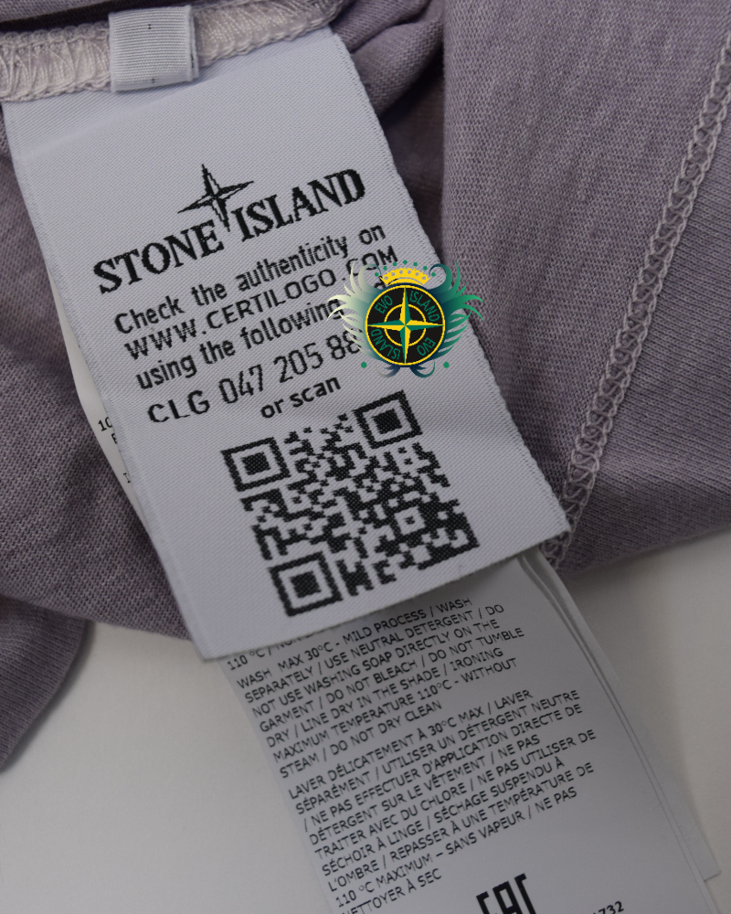 Stone island long sleeve compass patch T-Shirt lilac detail view