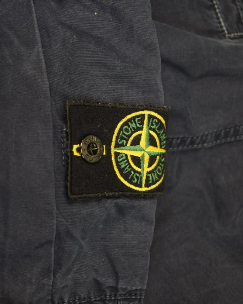 Stone Island Cargos Navy blue detail view