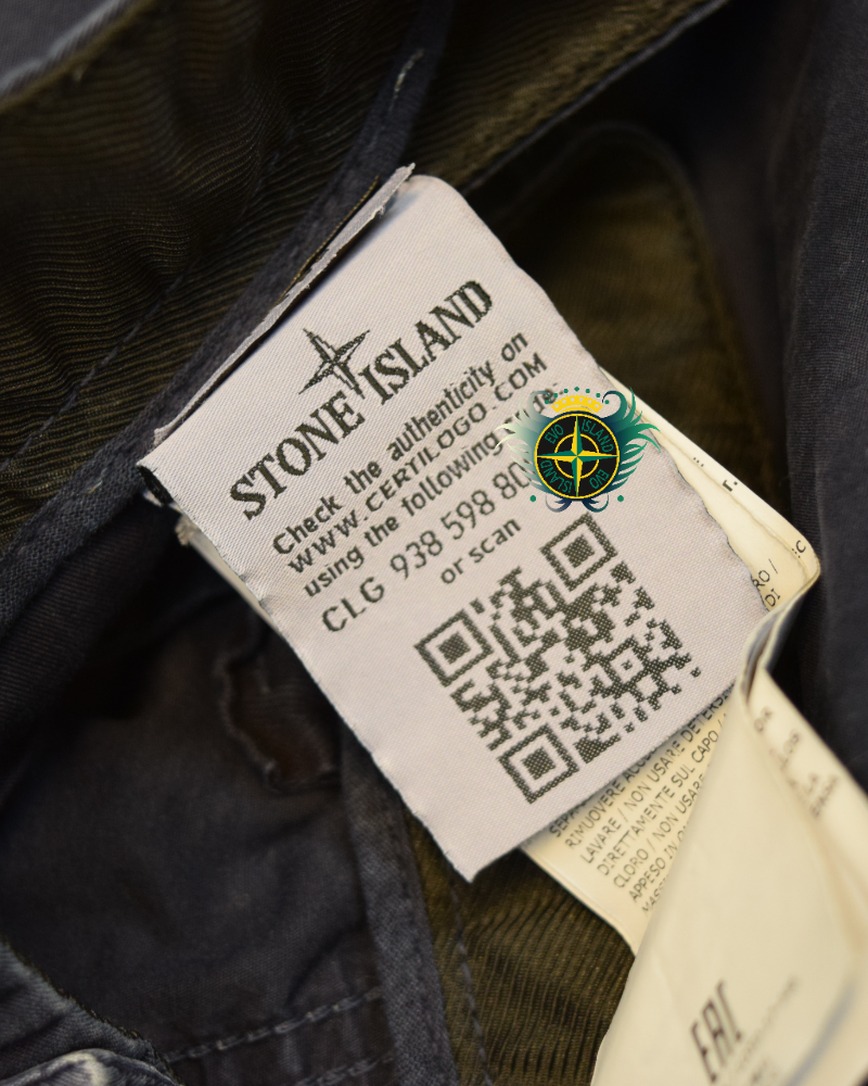 Stone Island Cargos Navy blue detail view