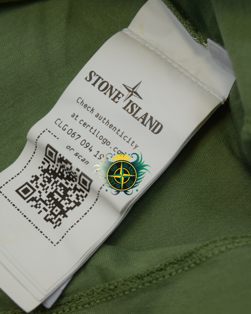 Stone Island Compass Patch Roject T-Shirt Green detail view