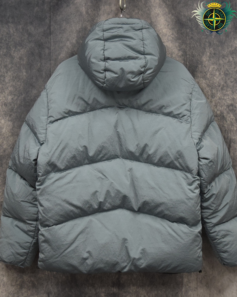 Stone Island Nylon Metal Reversible Down Jacket Silver/Blue - L