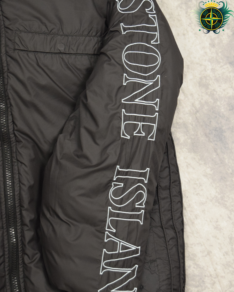 Stone Island Nylon Metal Reversible Down Jacket Silver/Blue - L