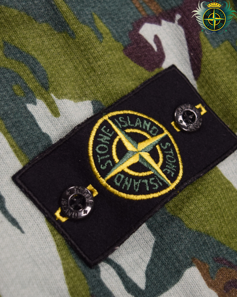 Stone Island Flowing Camo Shorts - 3XL