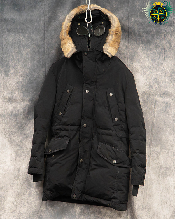 C.p Company Riot Mask Down Parka Black - M