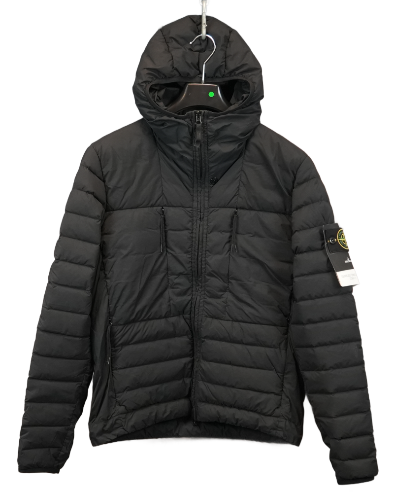 Stone Island Seemless Tunnel Nylon Down TC Black front view