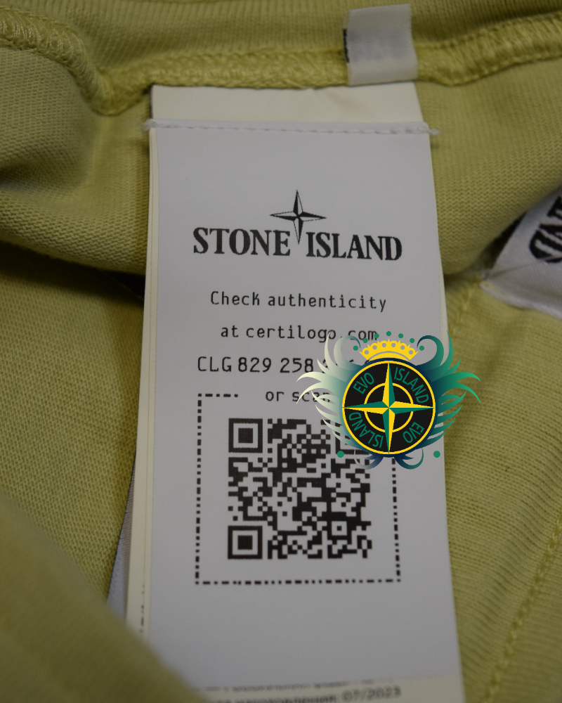 Stone Island Jogger Shorts Yellow detail view