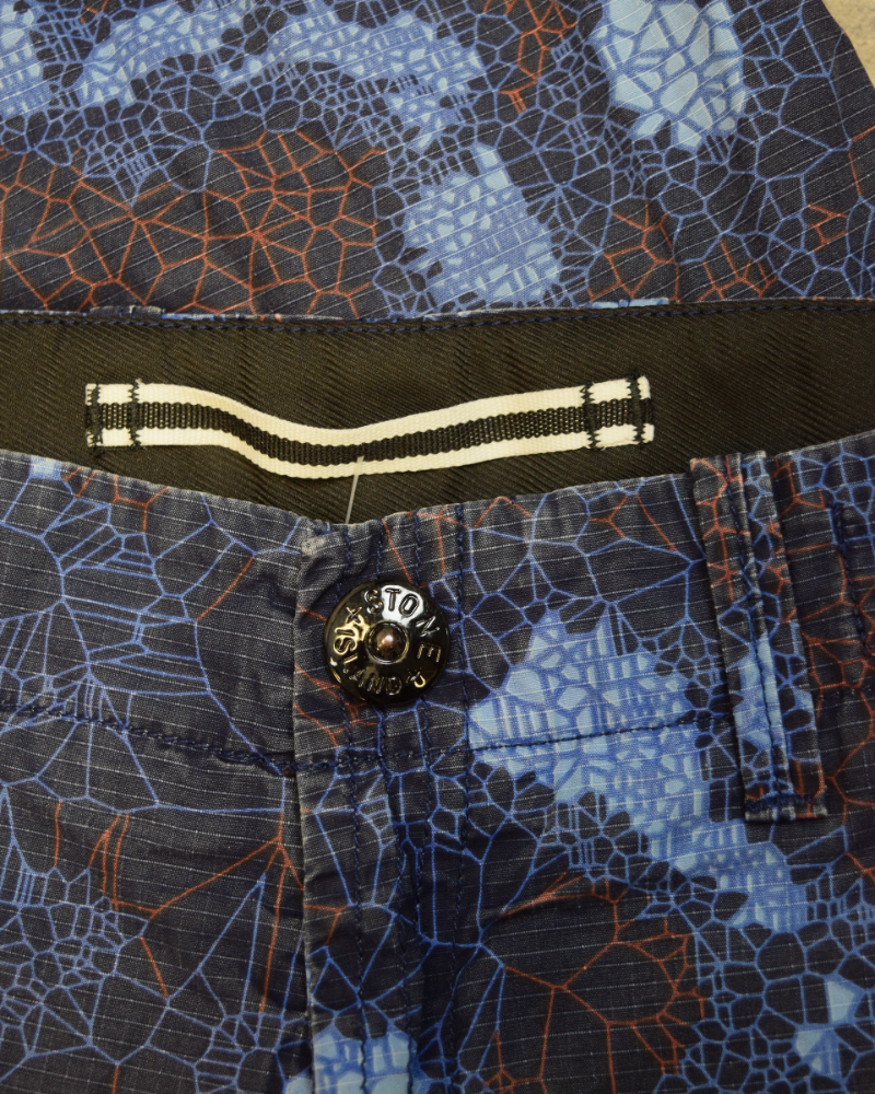 Stone Island Special Process Thermoreactive Trousers Blue detail view