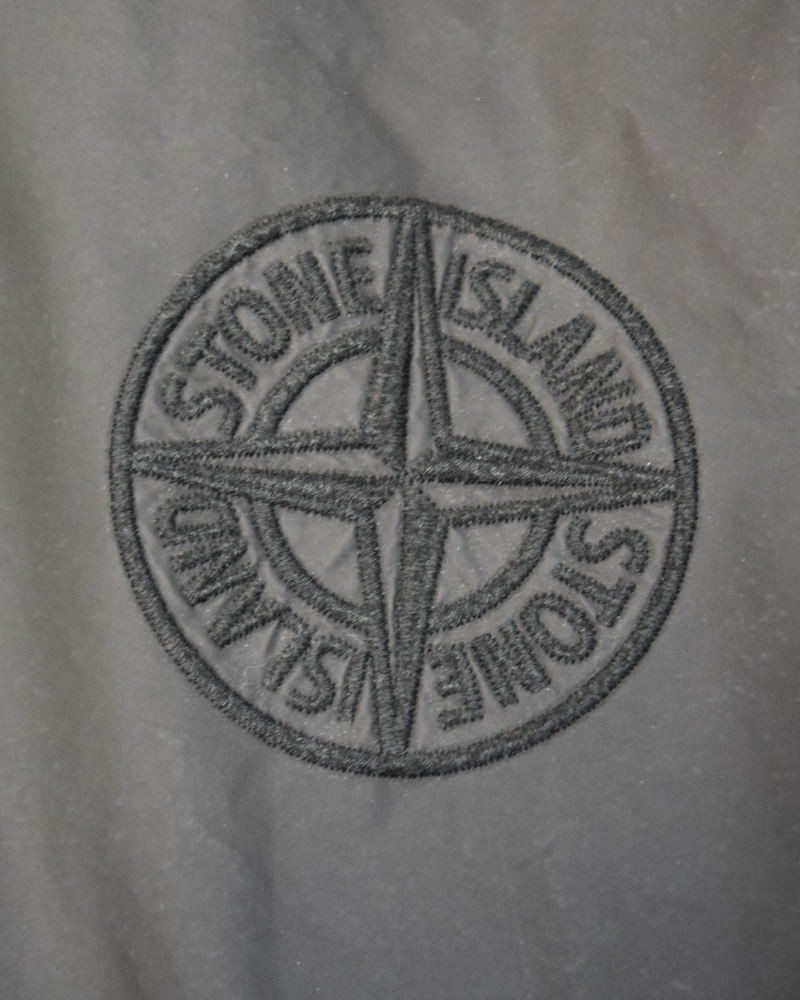 Stone Island Aggressive Gommato Tote Black detail view