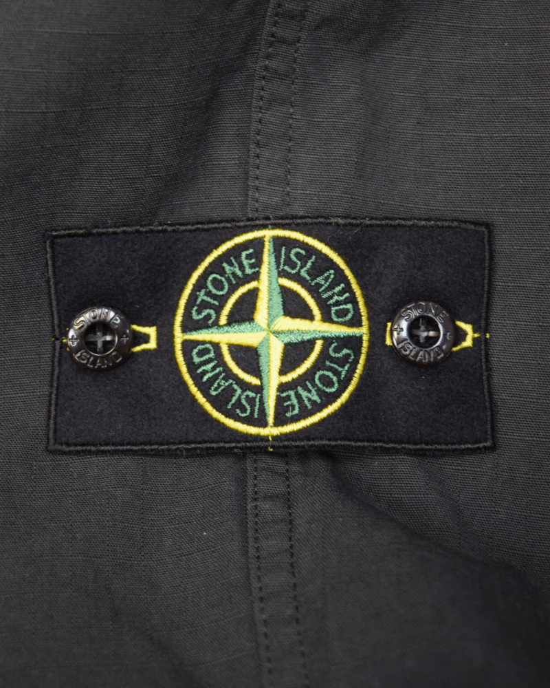 Stone Island Ripstop Cargos Black detail view