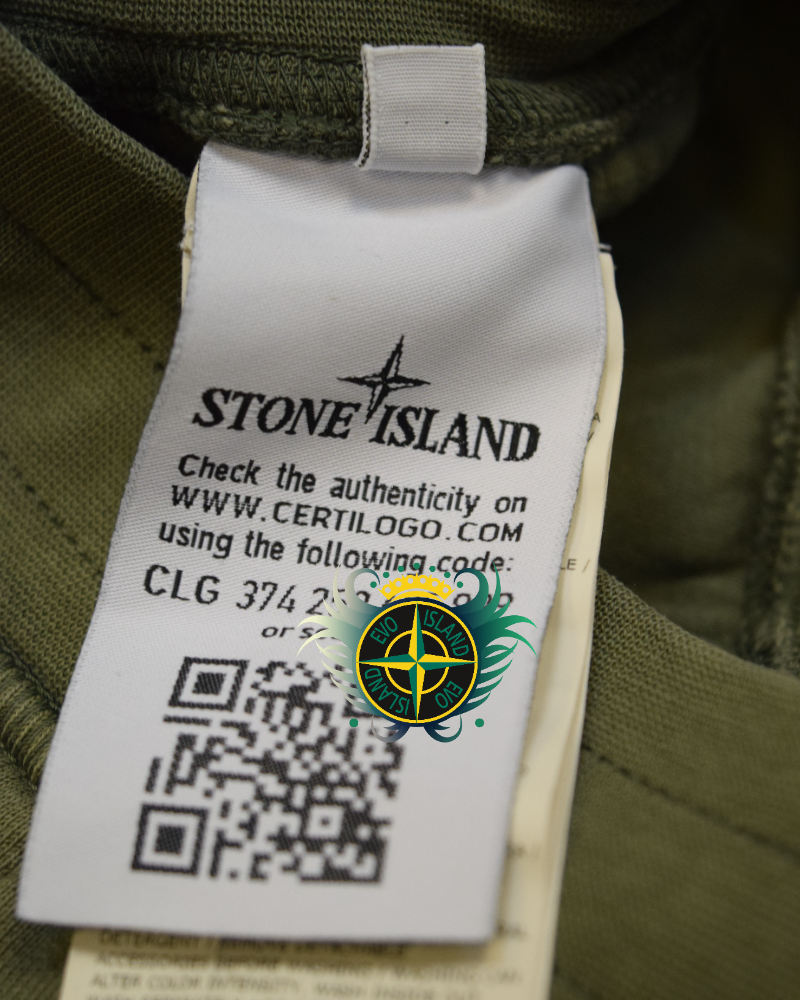Stone Island Kids Jogger Shorts Green detail view