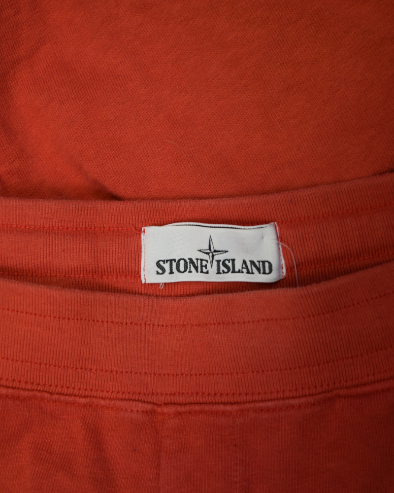 Stone Island Jogger Shorts Red detail view