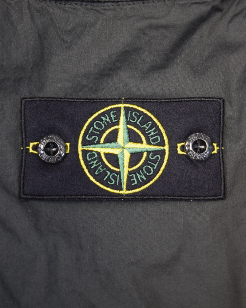 Stone Island Lightweight Cargo Shorts Charcoal detail view