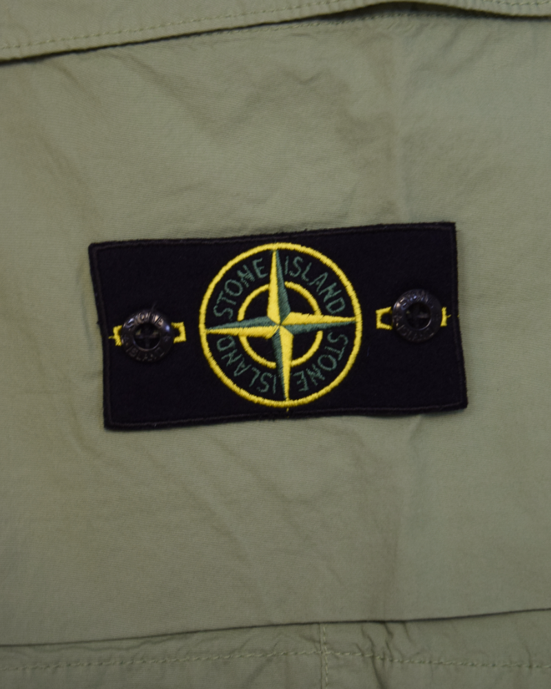 Stone Island Cargo Shorts Green detail view