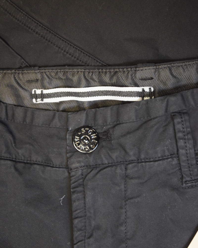 Stone Island Cargos Black detail view