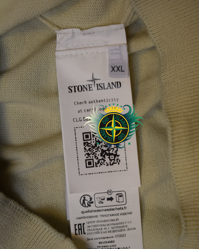 Stone Island Lightweight Knit cream detail view