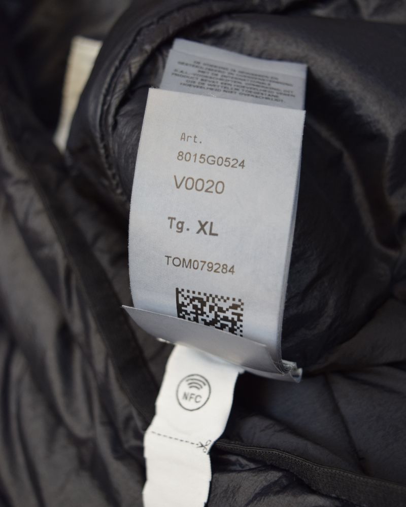 Stone Island Loom Woven Chambers R-Nylon Down TC Gilet Navy Blue detail view