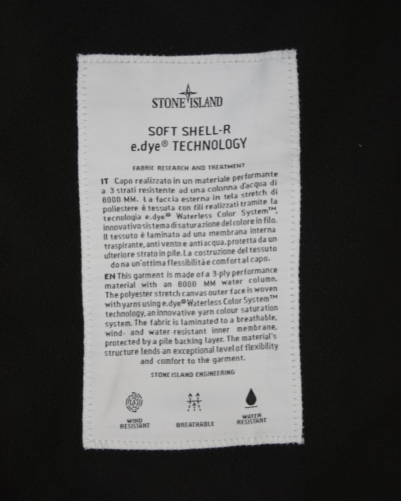 Stone Island Soft Shell-R Edye Jacket black detail view