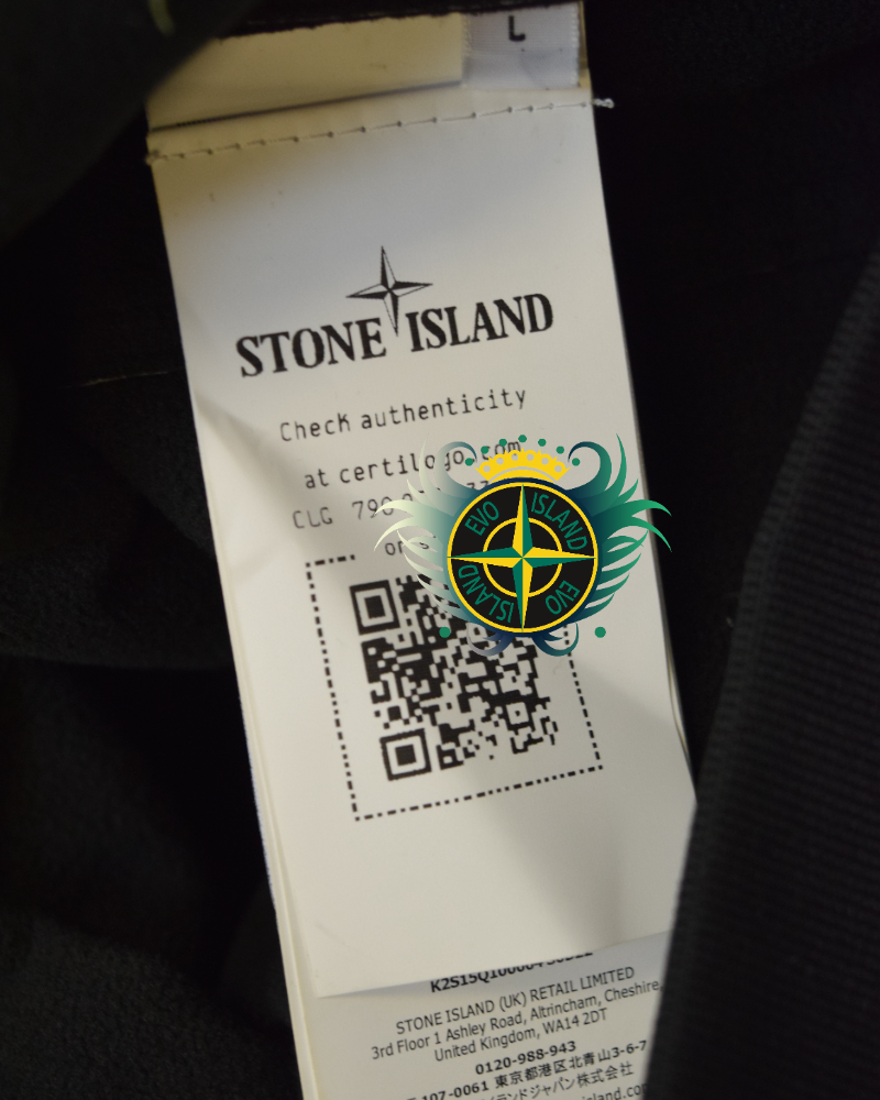 Stone Island Soft Shell-R Edye Jacket black detail view