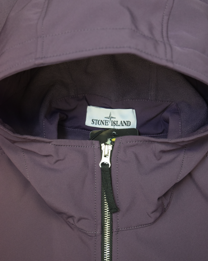Stone Island Soft Shell-R Edye Jacket purple detail view
