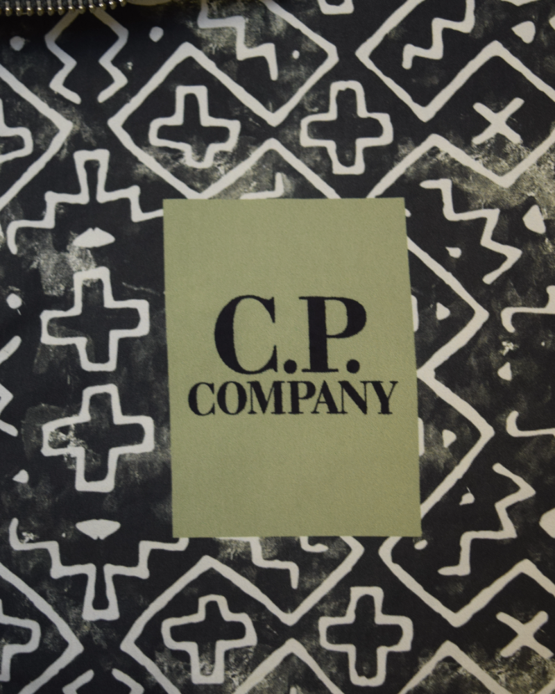 C.P Company Flat Nylon Goggle Jacket Drak Green detail view